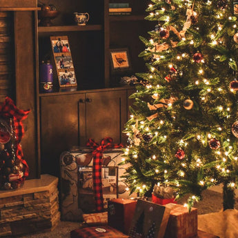 Our top picks for finding the best real and artificial Christmas trees in Dubai. - ironyhome