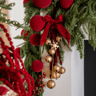 Christmas Garlands - ironyhome