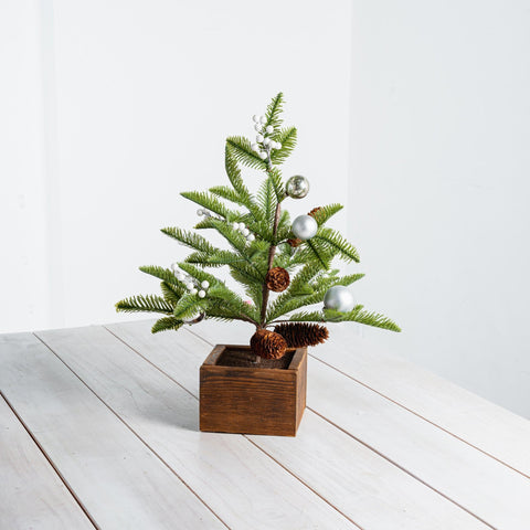 Christmas Tree Table Top White/Silver Bauble, Berries & a Wooden Base - ironyhome