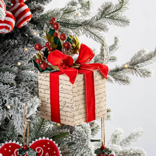 Vintage Gift Box With Holly - ironyhome