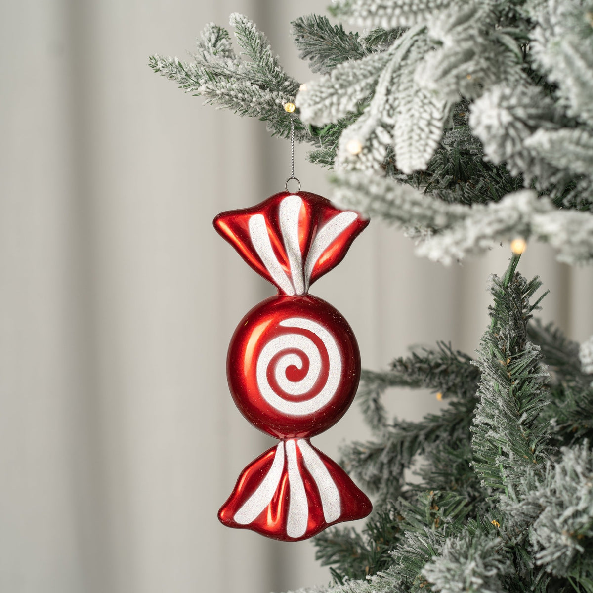 Candy Ornament with Glitter Tail