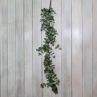 Eucalyptus Round Garland in Green with Glitter - ironyhome