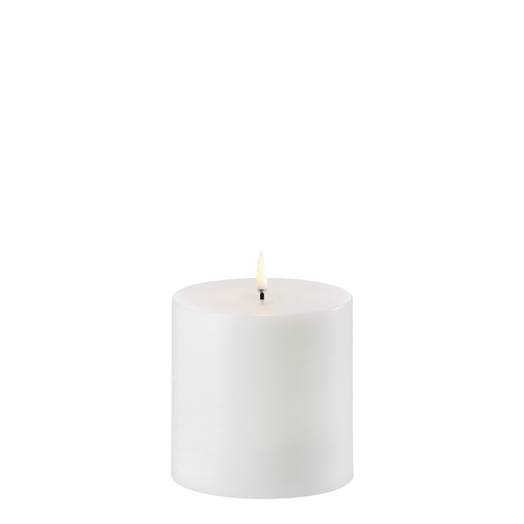 LED pillar candles Nordic white