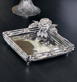 METAL NAPKIN HOLDER WITH ANTIQUE ROSE DETAILING - ironyhome