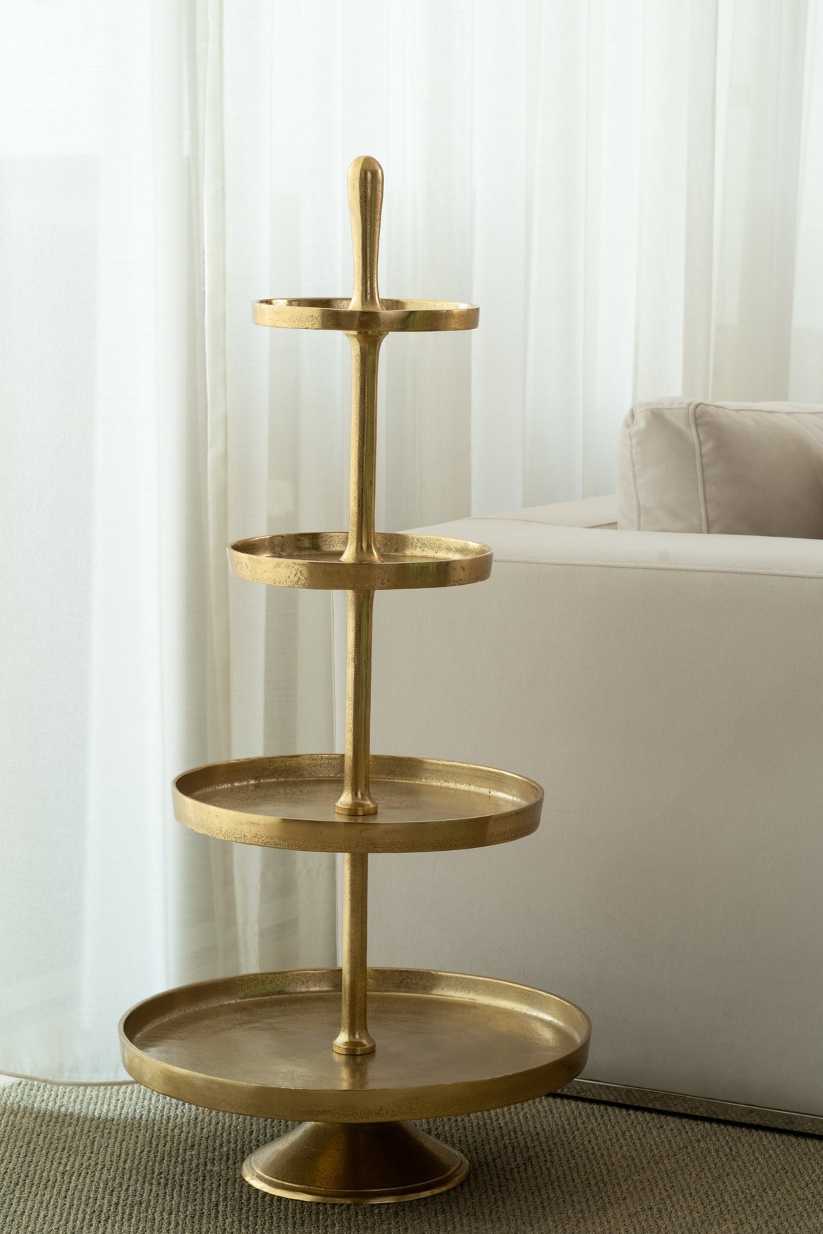 Natural Tier Cake Stand in Gold