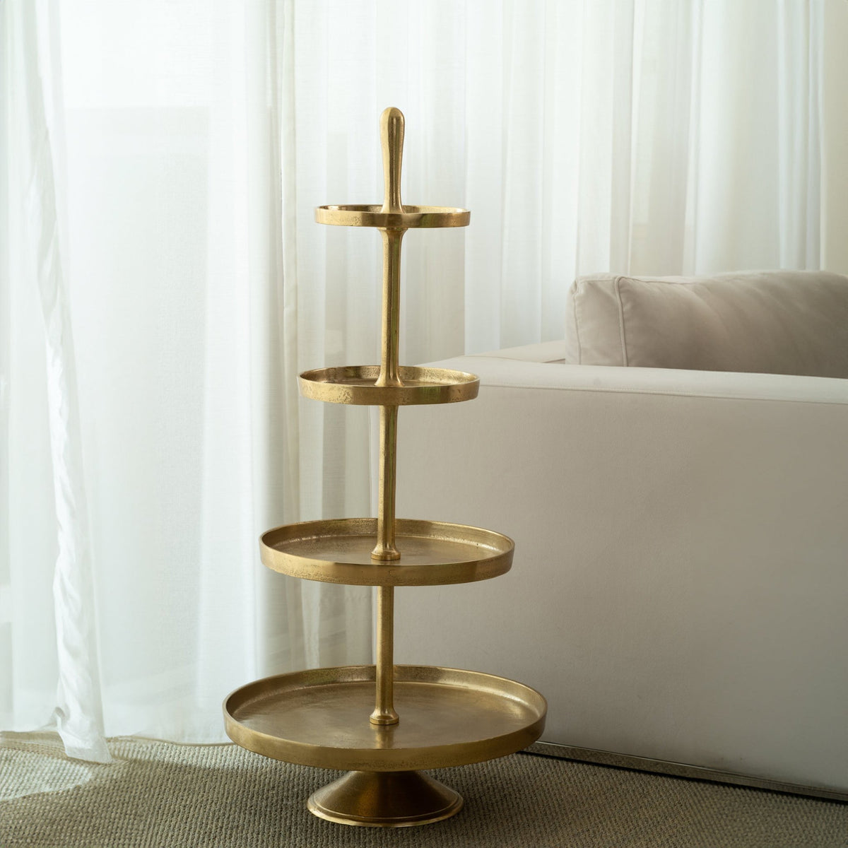 Natural Tier Cake Stand in Gold