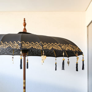 Noir d'Or Luxe Parasol with Gold Detailing