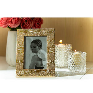 Pebble Lacquer Picture Frame in Gold. 12 x 17 cm