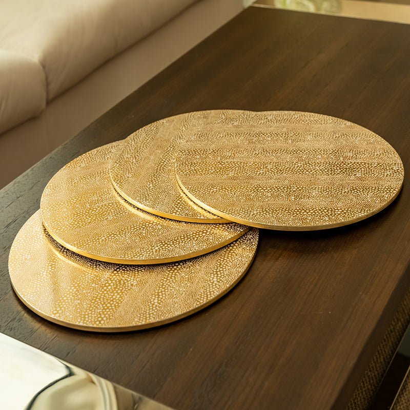 Pebble Round Lacquer Placemats in Gold - Set of 4