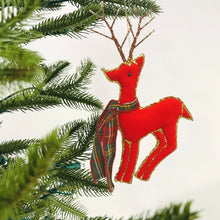 Red Highland Deer Ornament - Set of 4 - ironyhome