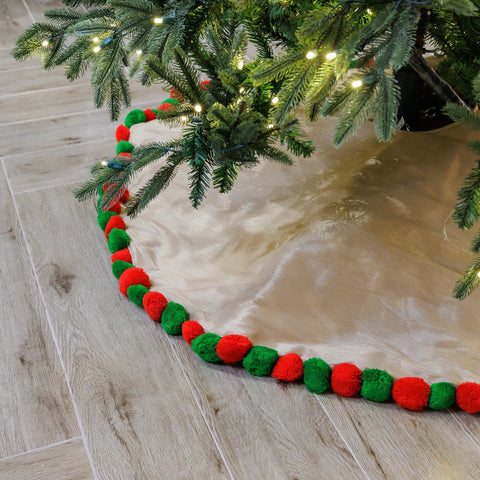 Traditional Jute Christmas Tree Skirt with Sparkling Green and Red Pompoms - ironyhome