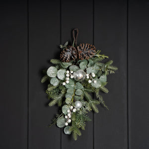 White Winterberry with Foliage Merry Festive Door Swag